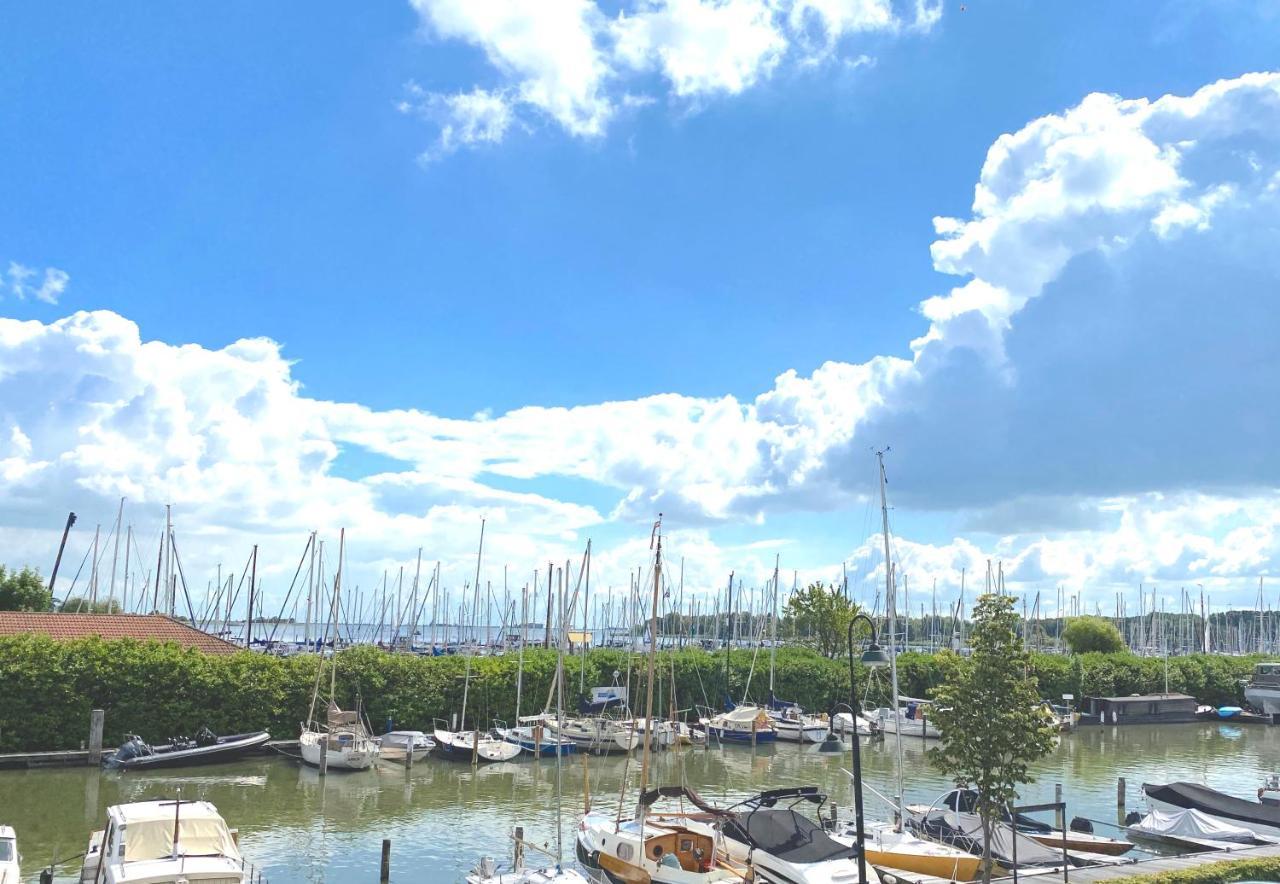 Who'S Anton For You Or Two, Monnickendam Near Amsterdam Esterno foto